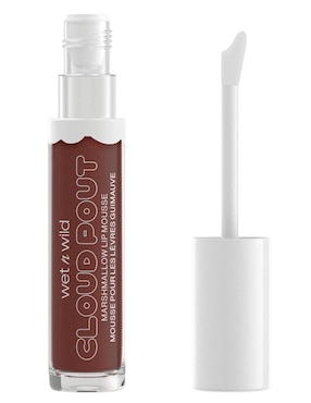 Labial líquido Wet n Wild Cloud Pout Marshmallow Lip Mousse love you smore